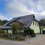 Apartman Ginster Mariendorf - Mit Garten, Gern Mit Hund, Wintergarten Middelhagen