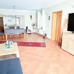 Apartman Ginster Mariendorf - Mit Garten, Gern Mit Hund, Wintergarten Middelhagen