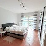 Ginster Mariendorf - Mit Garten, Gern Mit Hund, Wintergarten Apartman Middelhagen