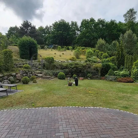 Апартаменты Ginster Mariendorf - Mit Garten, Gern Mit Hund, Wintergarten Миддельхаген