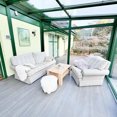 Апартаменты Ginster Mariendorf - Mit Garten, Gern Mit Hund, Wintergarten *